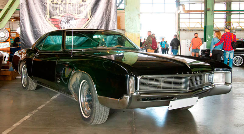 sell a classic  buick riviera